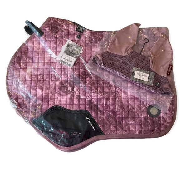 LeMieux Saddle Pad & Bonnet Set DISCONTINUED & LIMITED EDITION - Picture 1 of 1